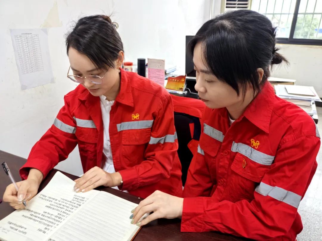 【宜化榜樣】化機(jī)公司李丹：提升素質(zhì)強(qiáng)技能，勇于奉獻(xiàn)顯擔(dān)當(dāng)(圖3)